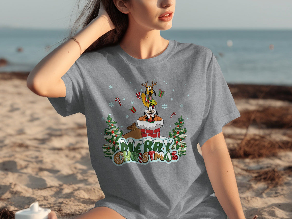 Goofy And Pluto Merry Christmas Design T-Shirts